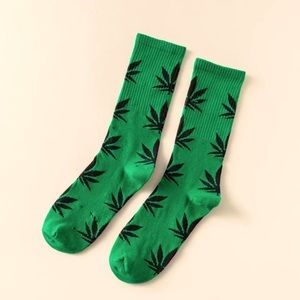 *NEW* HUF Mid Socks